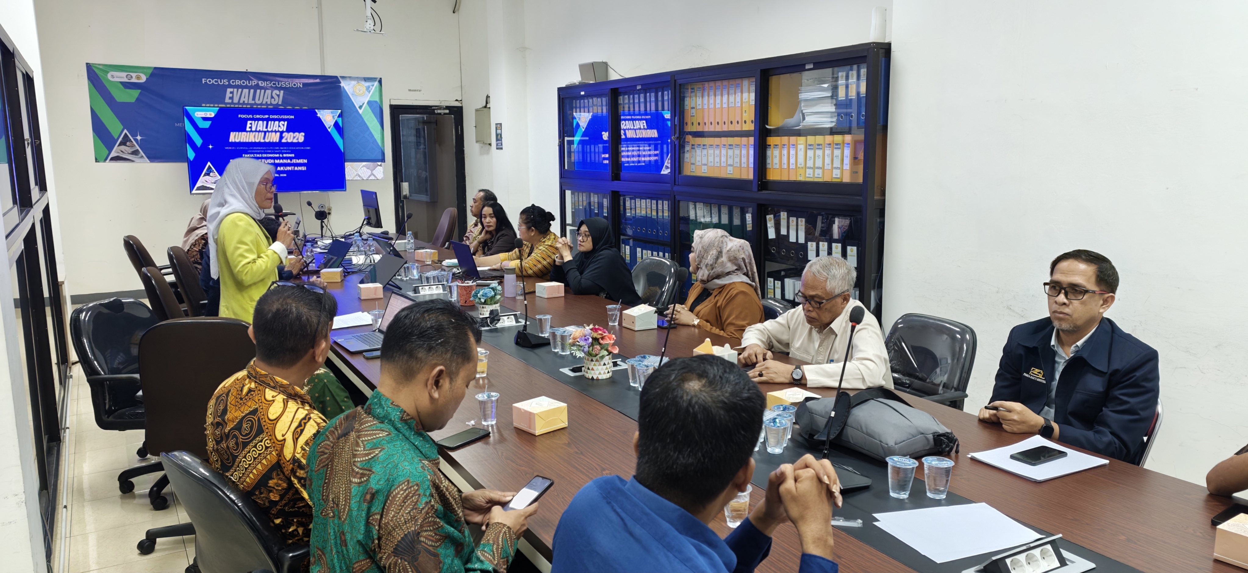 Rapat Evaluasi Kurikulum Tahun Akademik Genap 2025/2026