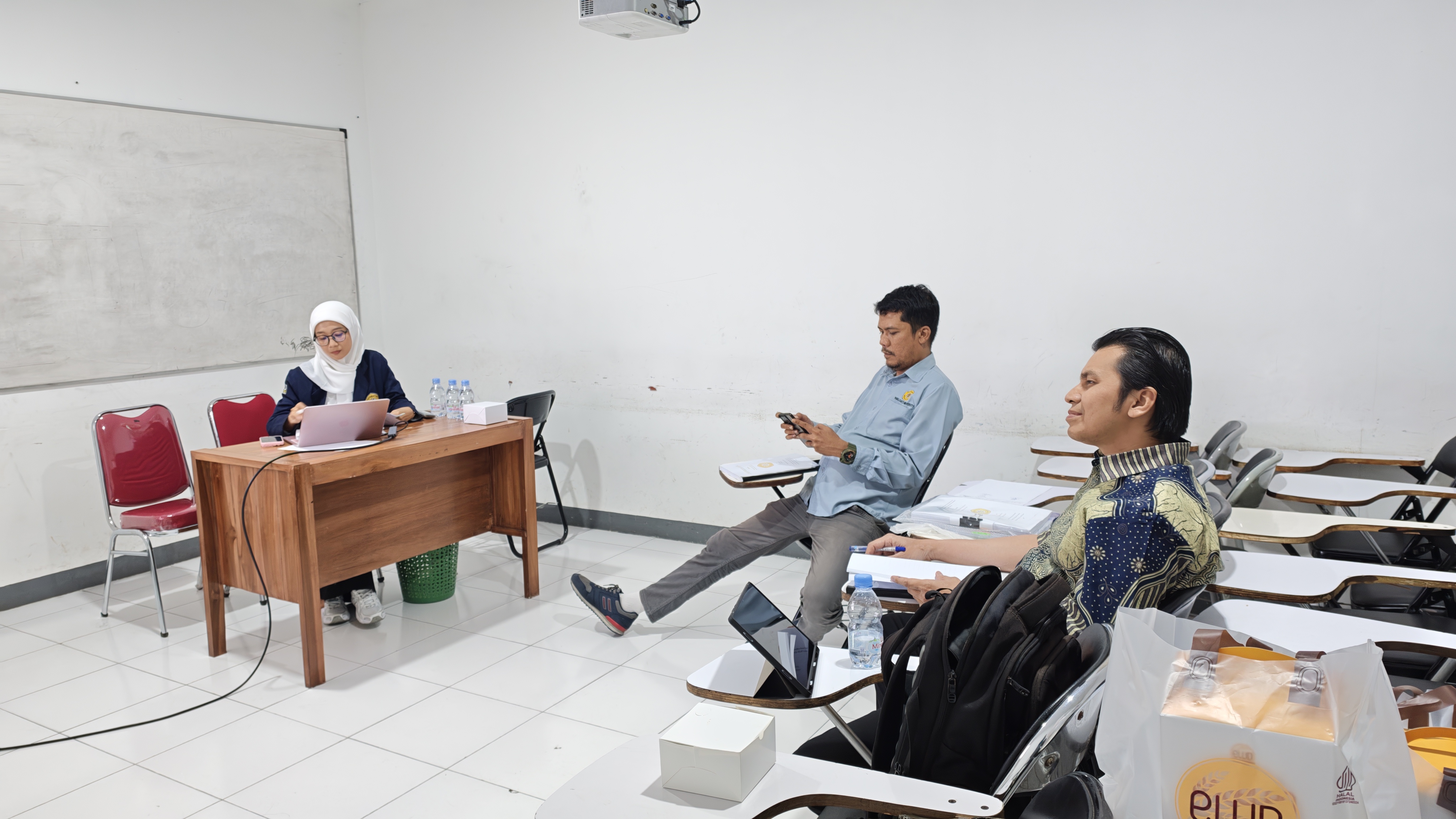 Sidang Skripsi Manajemen Semester Genap 2025/2026 Gelombang II